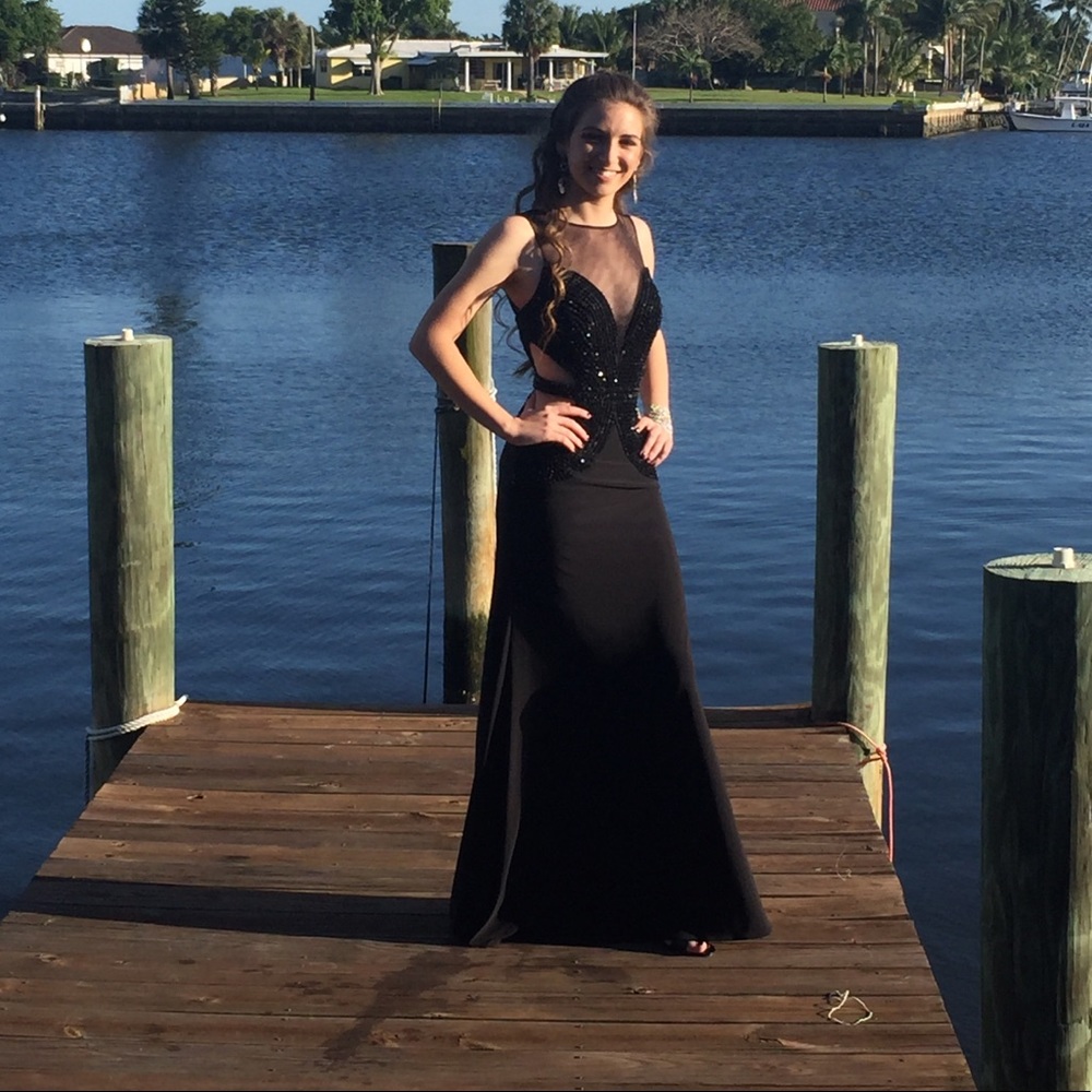 Sherri Hill prom dress
